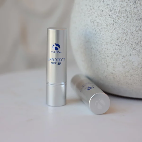 iS Clinical | Lip Protect SPF 35 5g - Image 2